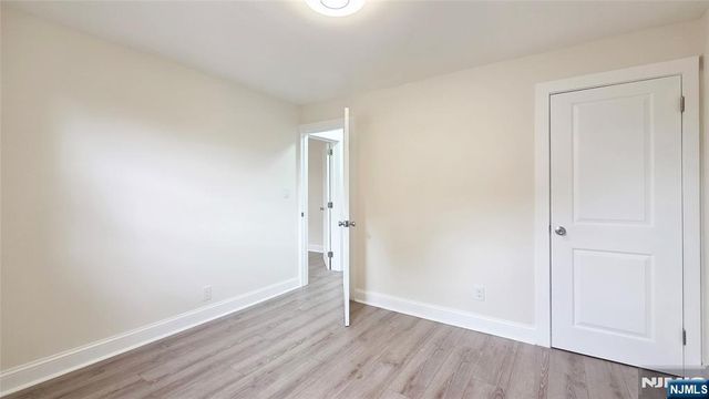 564 Maple Avenue, Teaneck, NJ 07666