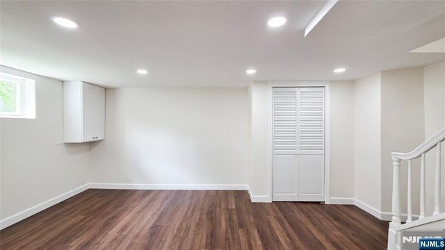 564 Maple Avenue, Teaneck, NJ 07666