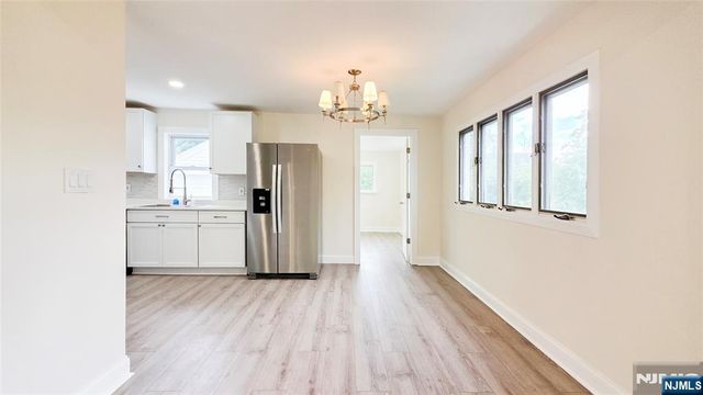 564 Maple Avenue, Teaneck, NJ 07666