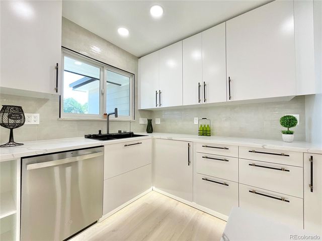 1455 S Hoyt Street, Lakewood, CO 80232