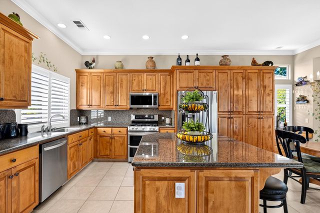 1116 Bridgetowne Dr, Lodi, CA 95242
