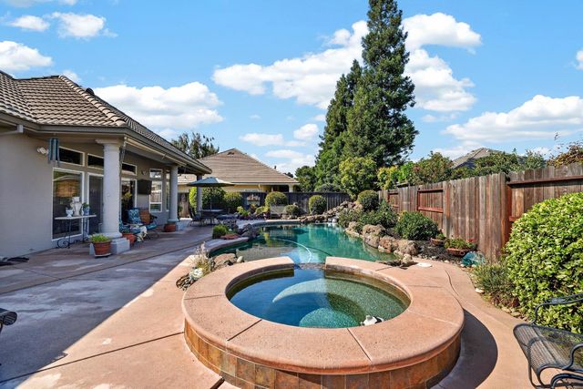 1116 Bridgetowne Dr, Lodi, CA 95242