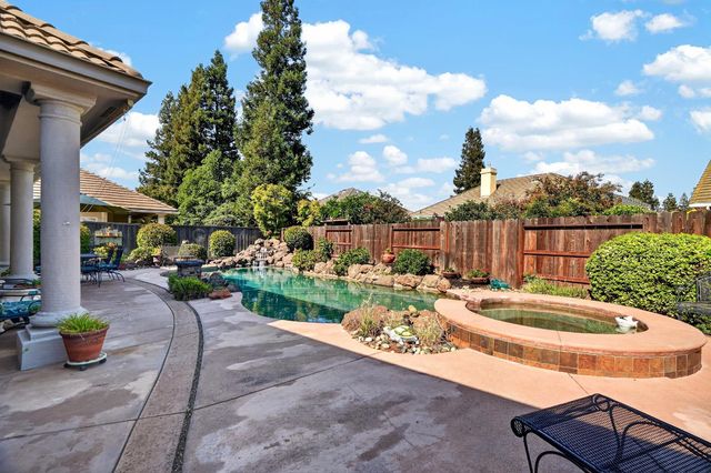 1116 Bridgetowne Dr, Lodi, CA 95242