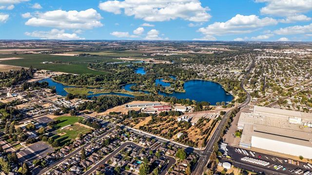 1116 Bridgetowne Dr, Lodi, CA 95242
