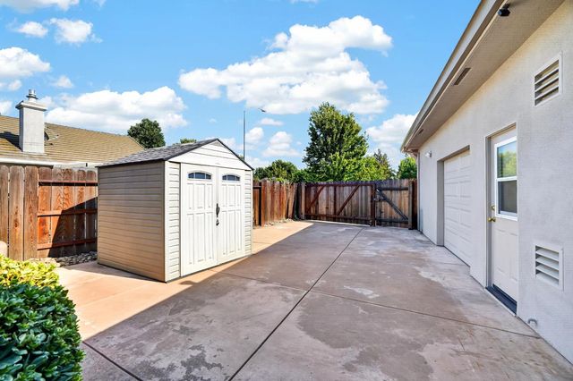 1116 Bridgetowne Dr, Lodi, CA 95242