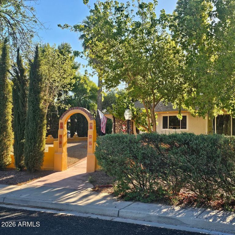 294 S JEFFERSON Street, Wickenburg, AZ 85390 — photo 2