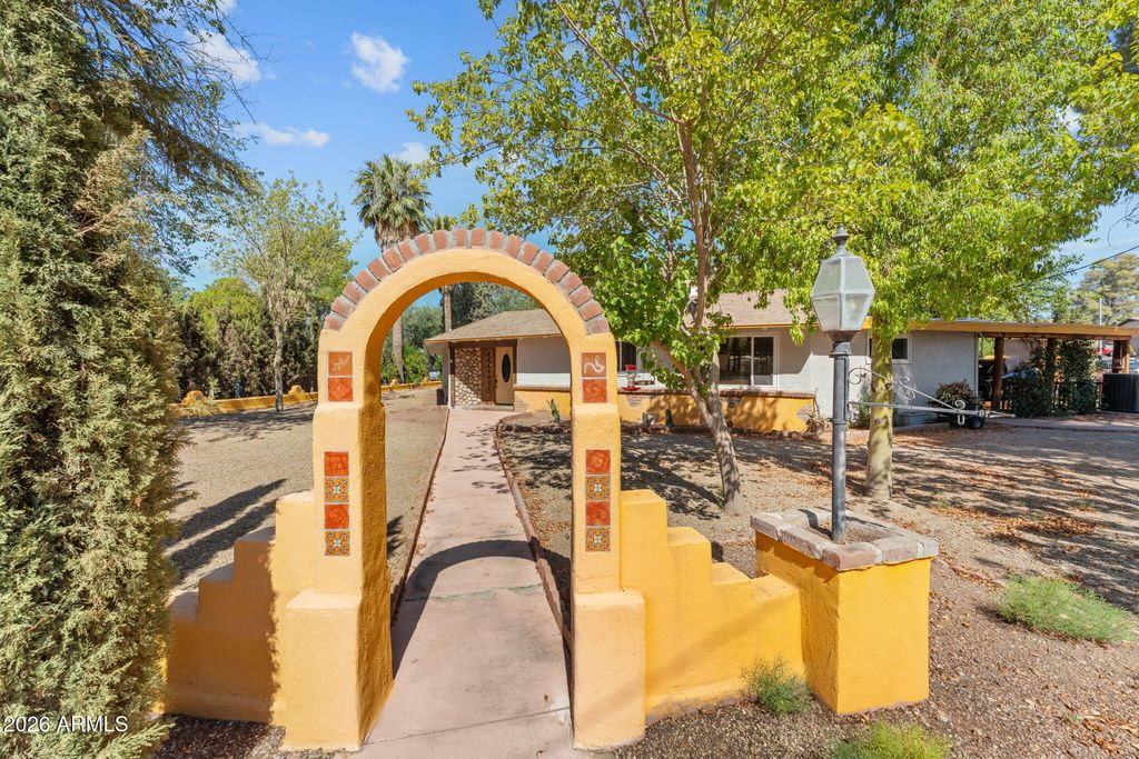 294 S JEFFERSON Street, Wickenburg, AZ 85390 — photo 4