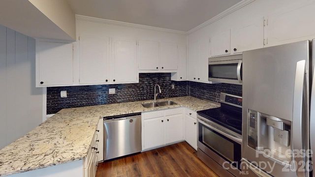 6619 Bunker Hill Circle, Charlotte, NC 28210