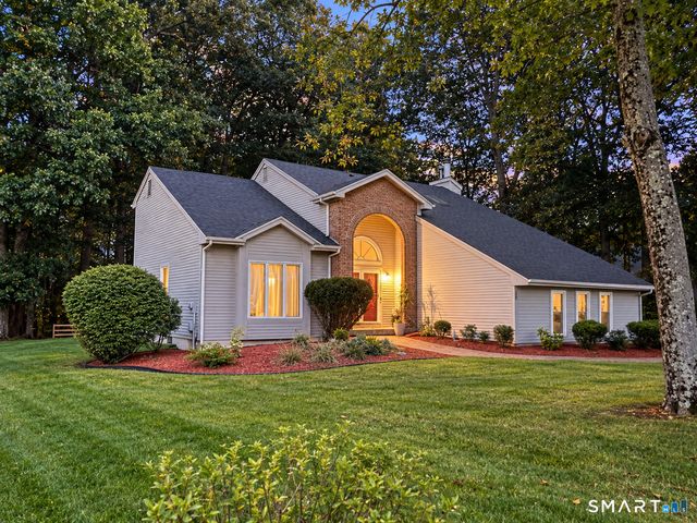 26 Merriman Road, Windsor, CT 06095