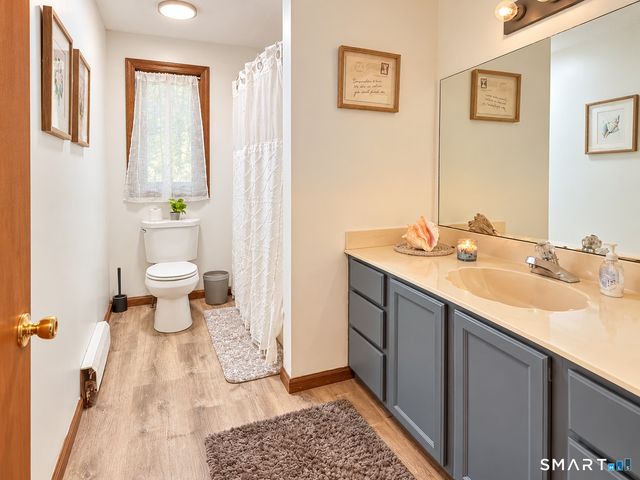 26 Merriman Road, Windsor, CT 06095