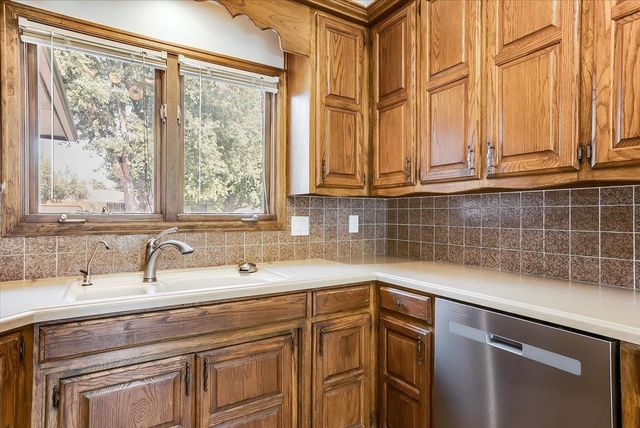 5549 N Athenian, Wichita, KS 67204