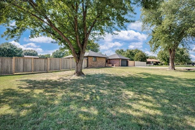 5549 N Athenian, Wichita, KS 67204