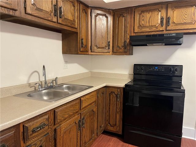 134 S Walnut, Sharpsville, PA 16150