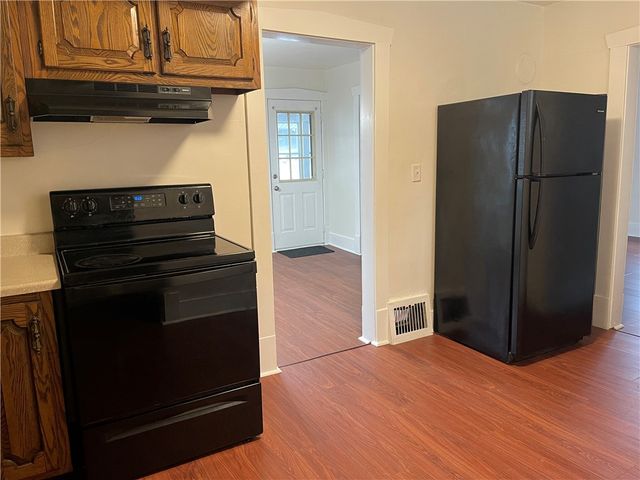 134 S Walnut, Sharpsville, PA 16150