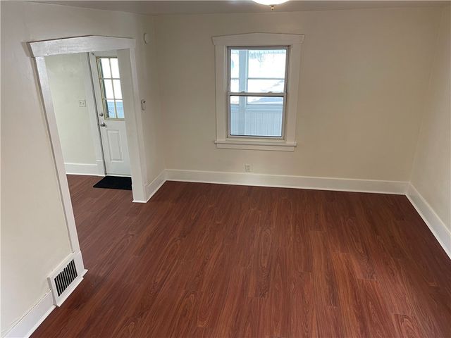 134 S Walnut, Sharpsville, PA 16150