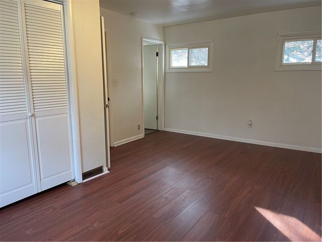 134 S Walnut, Sharpsville, PA 16150