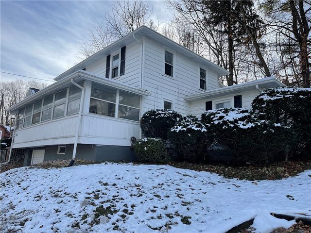 134 S Walnut, Sharpsville, PA 16150