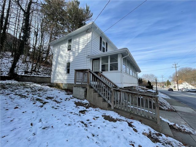 134 S Walnut, Sharpsville, PA 16150