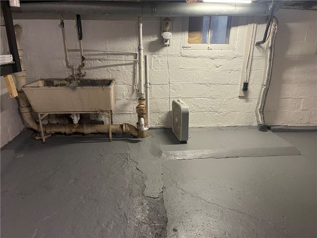 134 S Walnut, Sharpsville, PA 16150