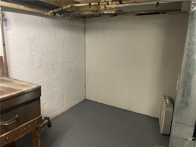 134 S Walnut, Sharpsville, PA 16150