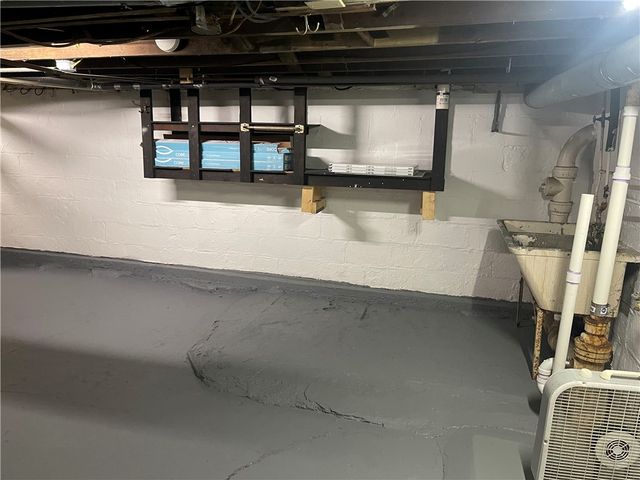 134 S Walnut, Sharpsville, PA 16150