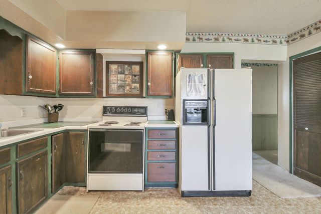 760 Henpeck Road, Utica, OH 43080