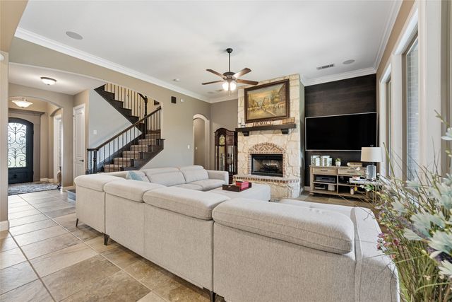 180 Denali Way, Waxahachie, TX 75167