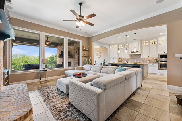 180 Denali Way, Waxahachie, TX 75167