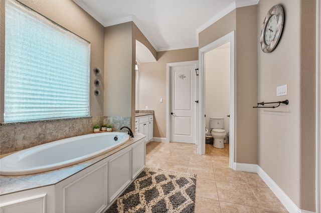 180 Denali Way, Waxahachie, TX 75167