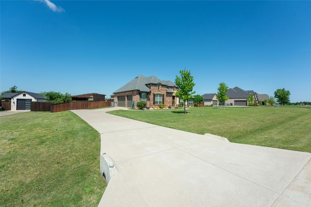 180 Denali Way, Waxahachie, TX 75167