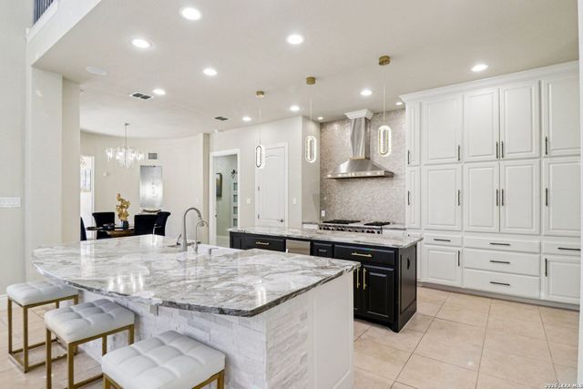 124 Stone Hill, San Antonio, TX 78258