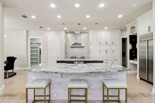 124 Stone Hill, San Antonio, TX 78258