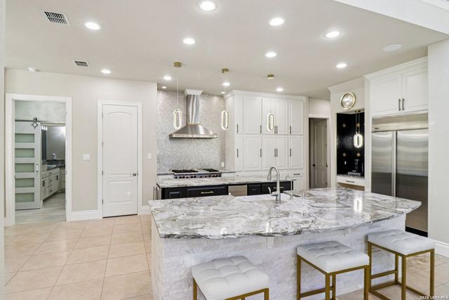 124 Stone Hill, San Antonio, TX 78258