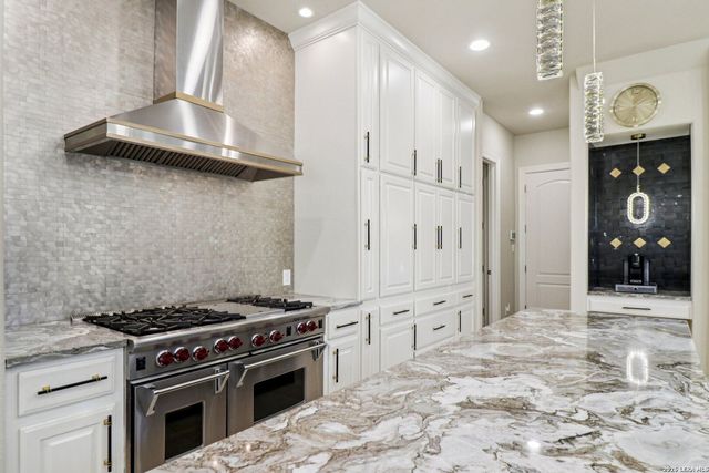 124 Stone Hill, San Antonio, TX 78258