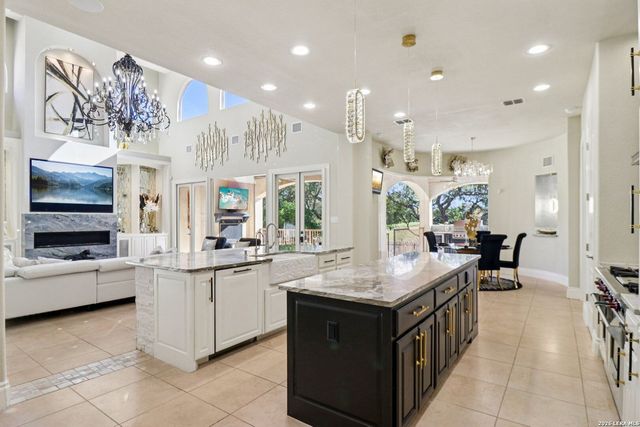 124 Stone Hill, San Antonio, TX 78258