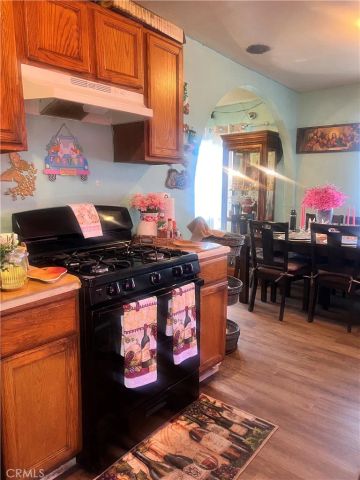 1009 E Stockton Ave, Compton, CA 90221