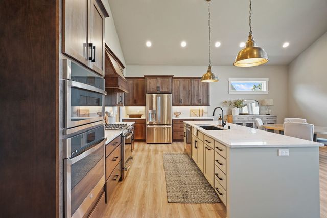 14303 E 39th Ln, Veradale, WA 99037