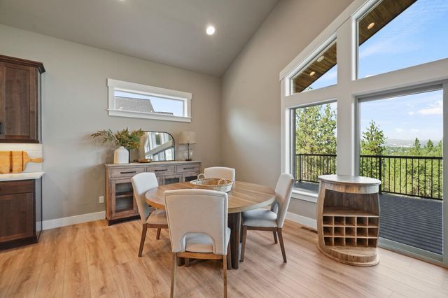 14303 E 39th Ln, Veradale, WA 99037