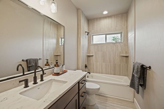 14303 E 39th Ln, Veradale, WA 99037