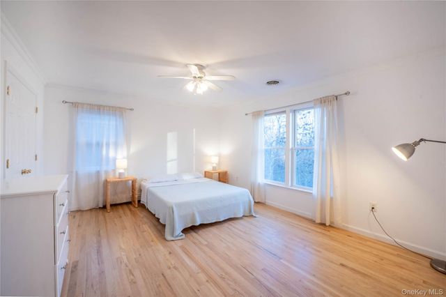 18 Mountain Laurel Lane, Southampton, NY 11968