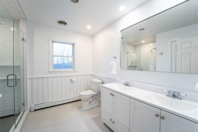 18 Mountain Laurel Lane, Southampton, NY 11968