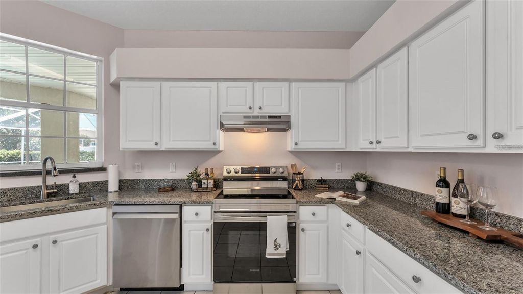 Image 14 of property listing at 2246 COLONY CLUB DRIVE, Lakeland, FL 33813