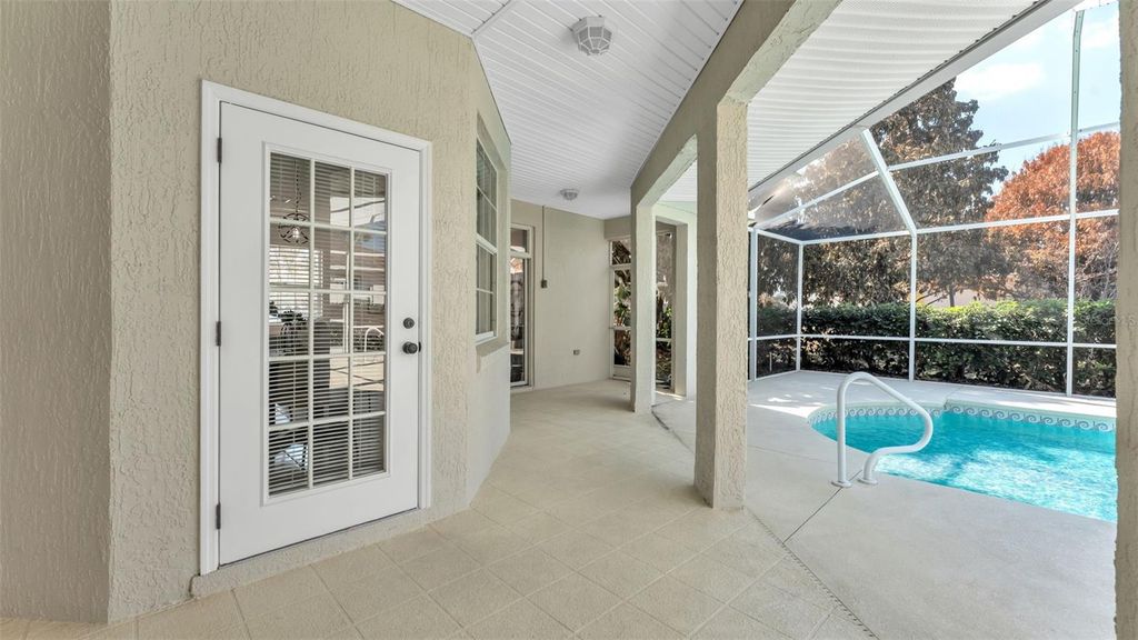 Image 24 of property listing at 2246 COLONY CLUB DRIVE, Lakeland, FL 33813