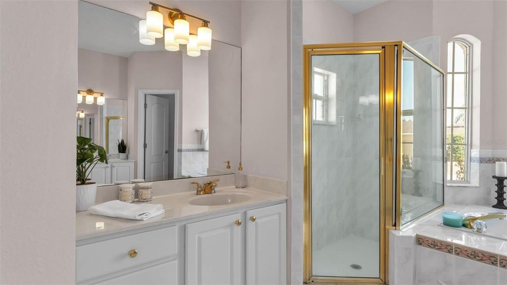 Image 33 of property listing at 2246 COLONY CLUB DRIVE, Lakeland, FL 33813