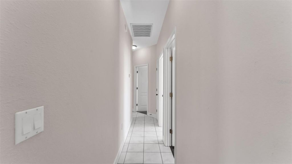 Image 43 of property listing at 2246 COLONY CLUB DRIVE, Lakeland, FL 33813