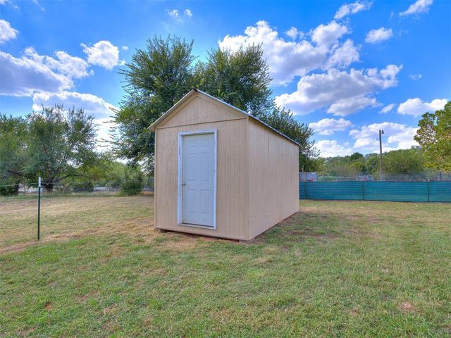 2325 County Road 1268 Road, Blanchard, OK 73010