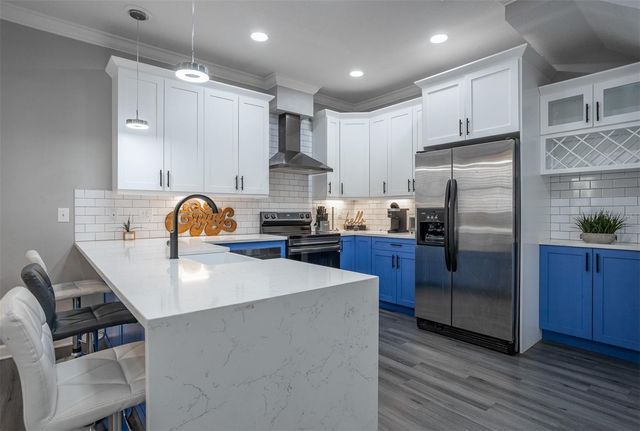 111 S MELVILLE AVENUE, Tampa, FL 33606