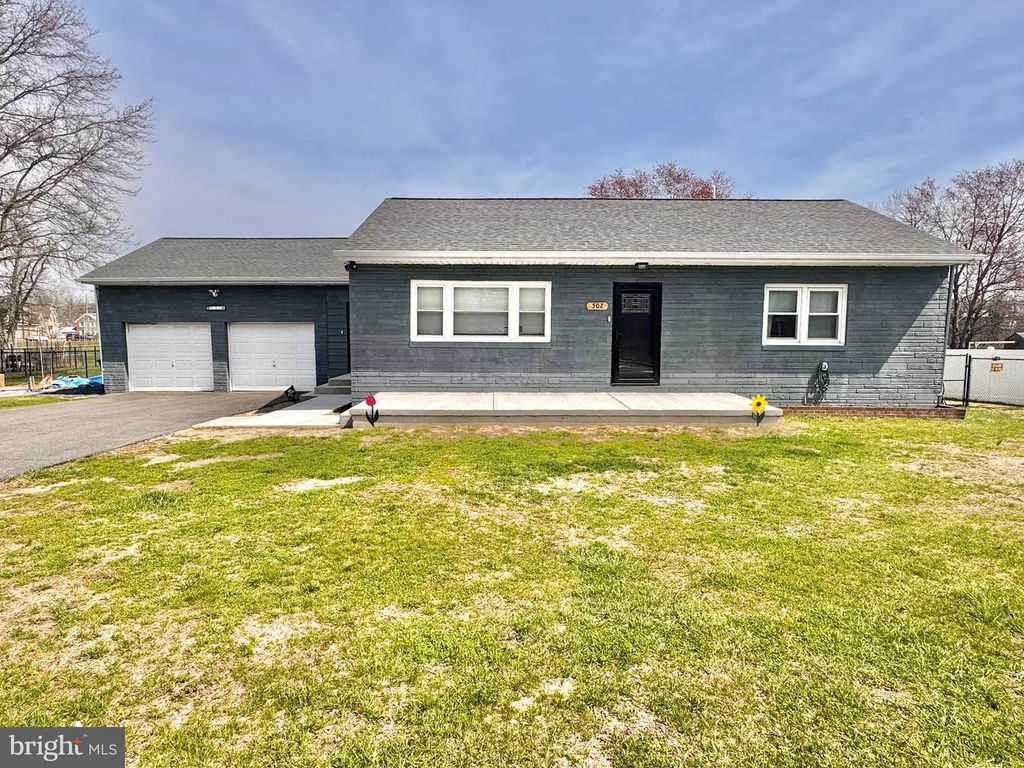 502 MOUNT LAUREL RD, Mount Laurel, NJ 08054