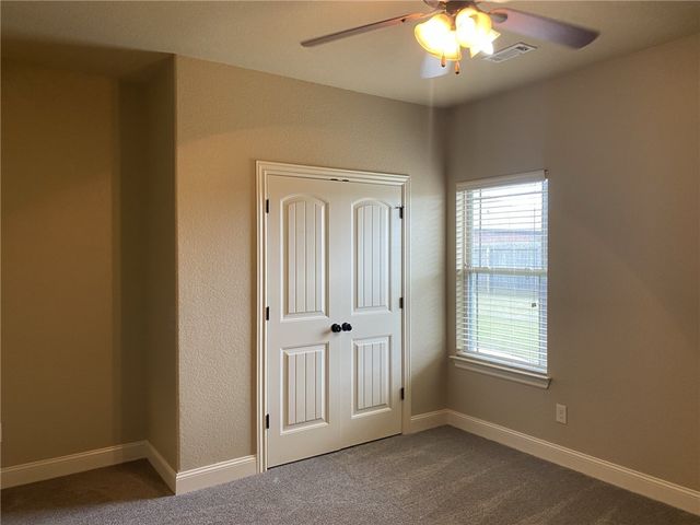 6202 W Sage Drive, Rogers, AR 72758