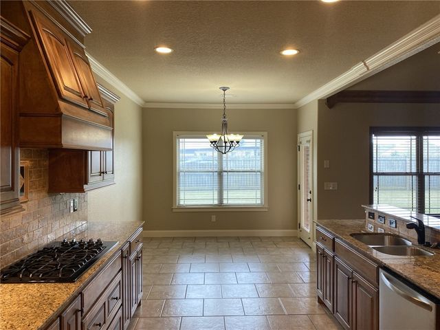 6202 W Sage Drive, Rogers, AR 72758